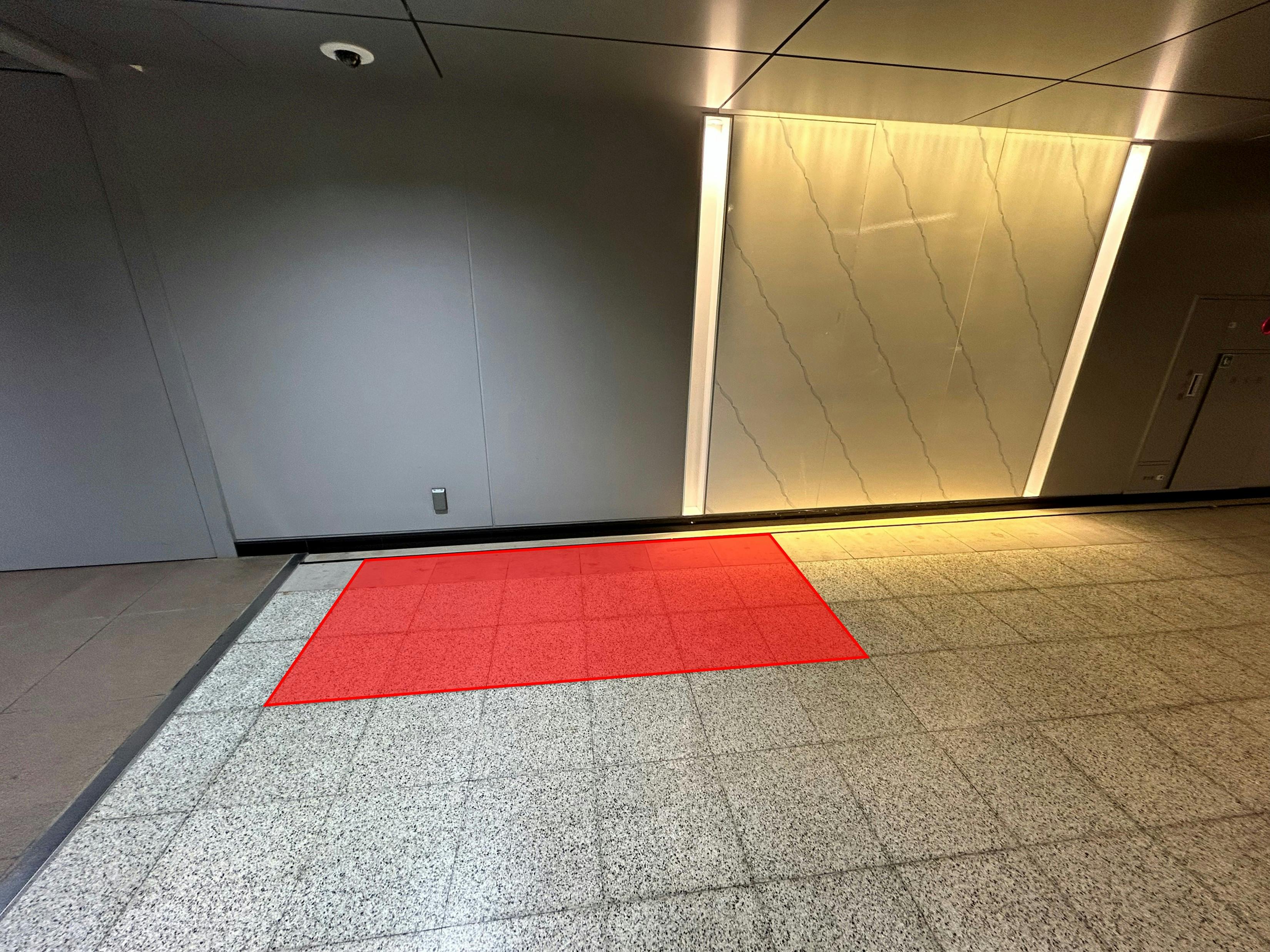 【横浜市営地下鉄ブルーライン上大岡駅】各種プロモーションや物販、食物販のポップアップストアに最適な京急方面改札付近