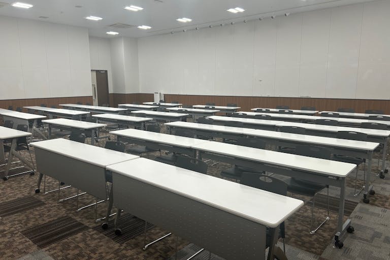 【イオンモール京都五条】3F イオンホールの画像1