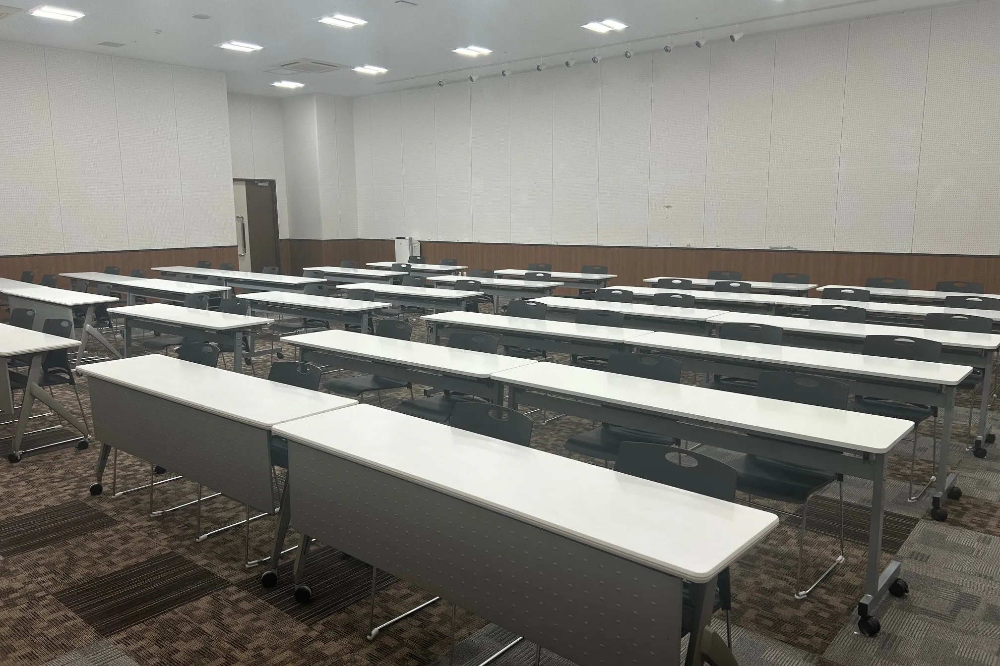 【イオンモール京都五条】3F イオンホール