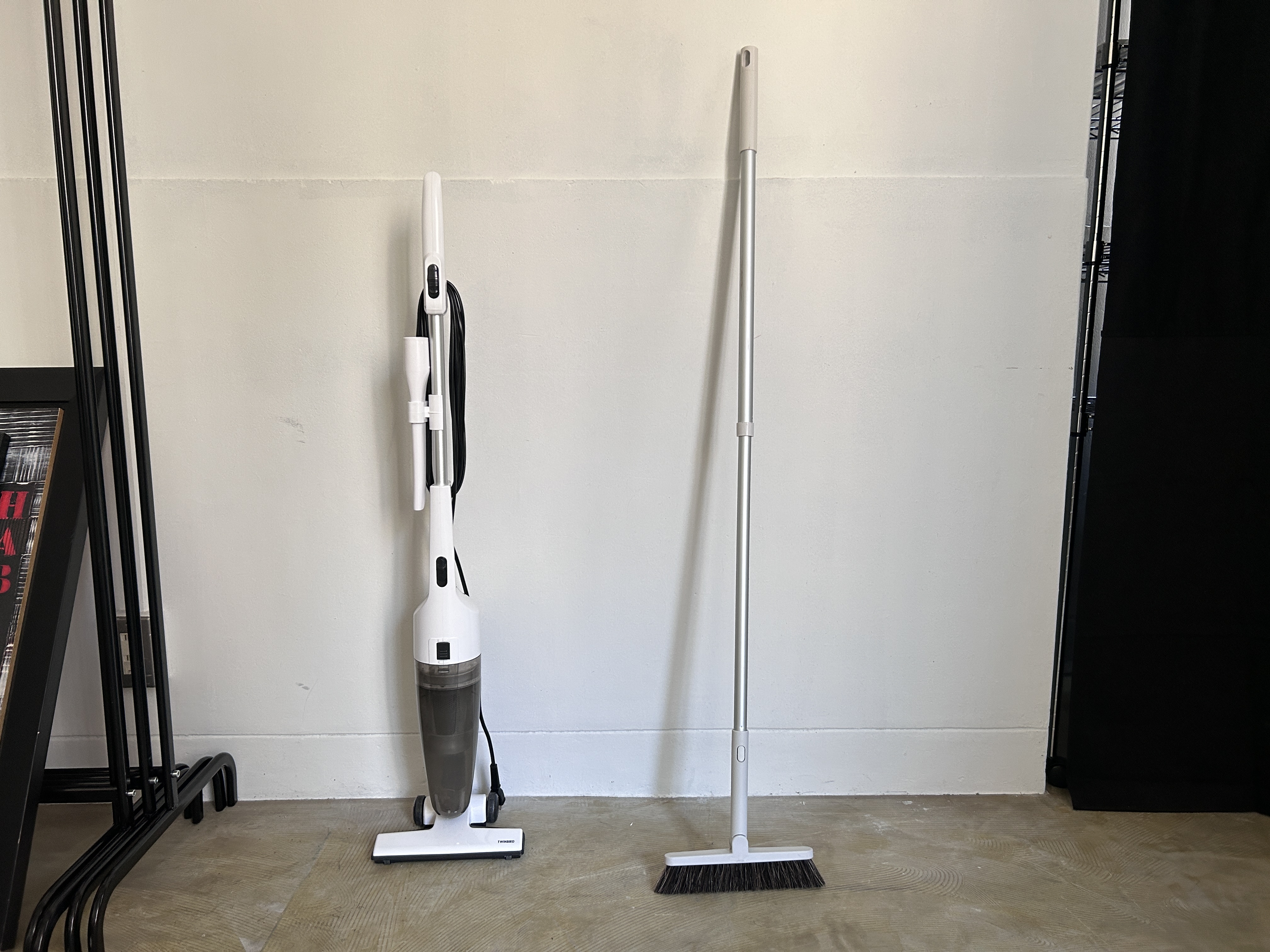 【長堀橋駅2分】ファッション系の招待制展示販売会やギャラリー用途に最適なレトロビル内にあるシンプルで使い勝手の良いイベントスペース