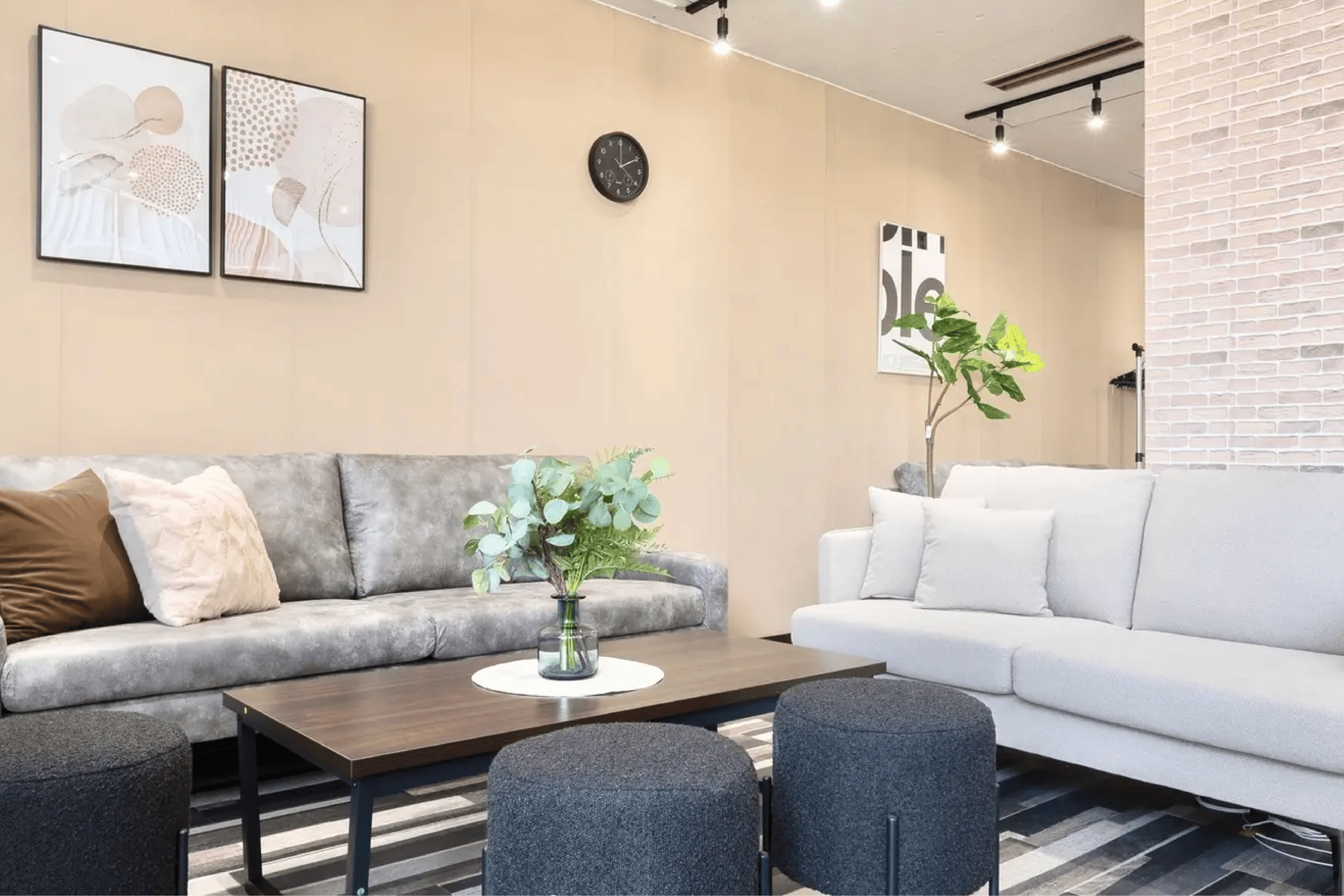 【なんば駅30秒】ビジネスや宴会など様々な用途で利用可能なスタイリッシュな雰囲気のイベントスペース