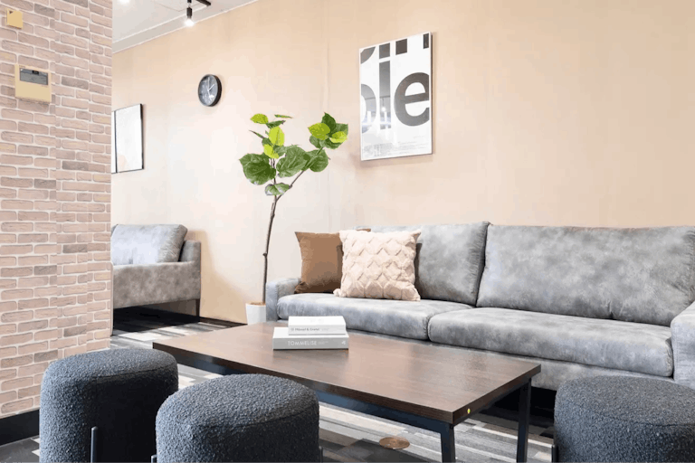 【なんば駅30秒】ビジネスや宴会など様々な用途で利用可能なスタイリッシュな雰囲気のイベントスペースの画像7