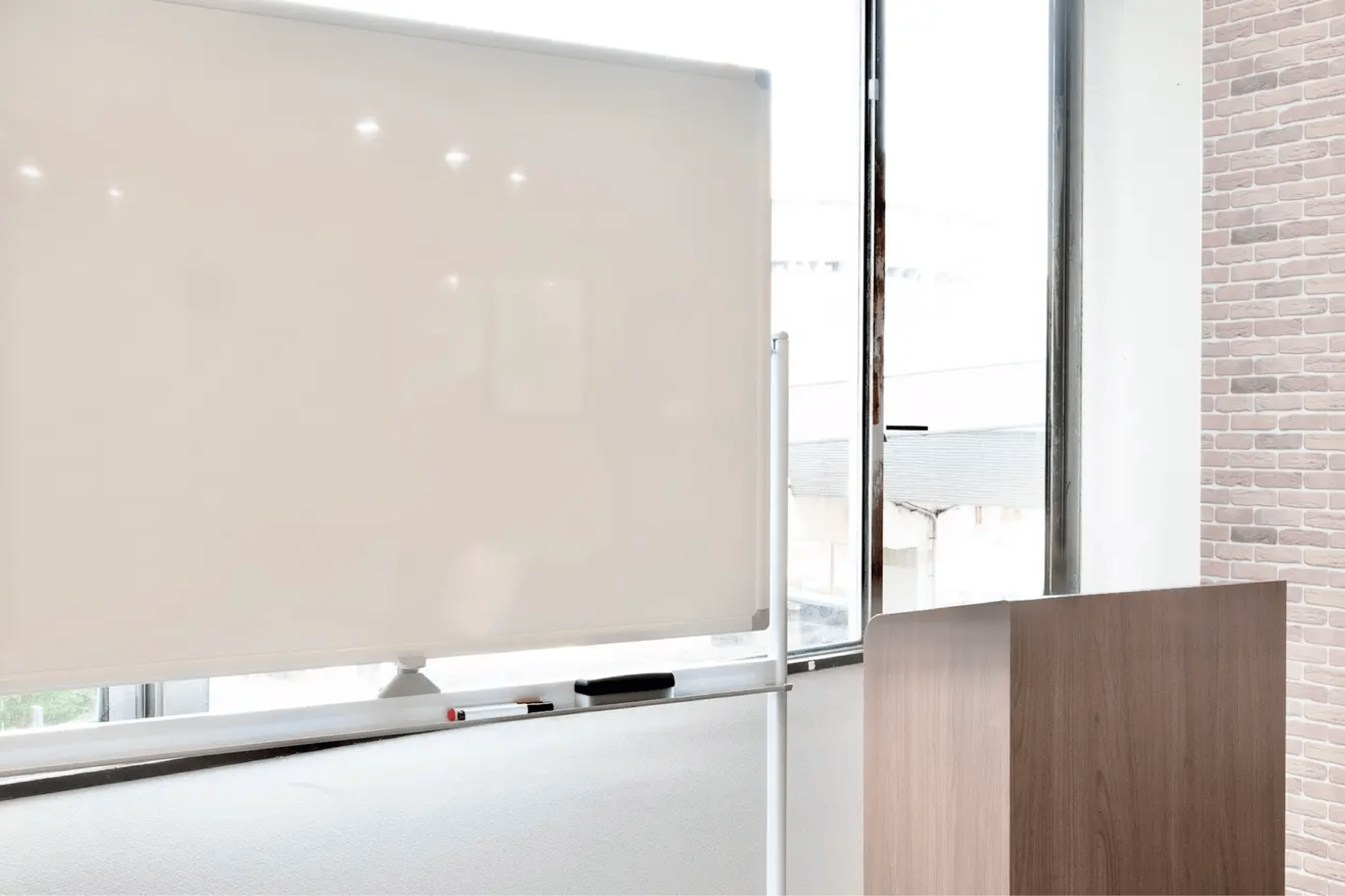 【なんば駅30秒】ビジネスや宴会など様々な用途で利用可能なスタイリッシュな雰囲気のイベントスペース