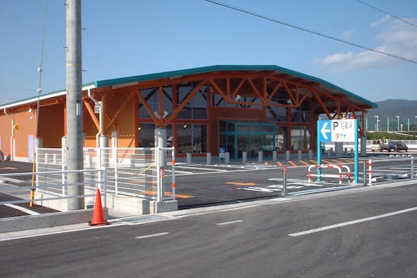 【ダイナム和歌山御坊店】キッチンカーやプロモーションイベントでの出店に最適なアミューズメント施設のイベントスペース