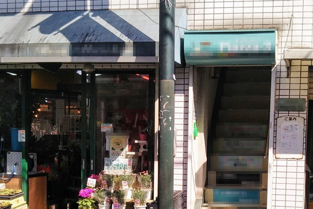 階段を上り3階です。