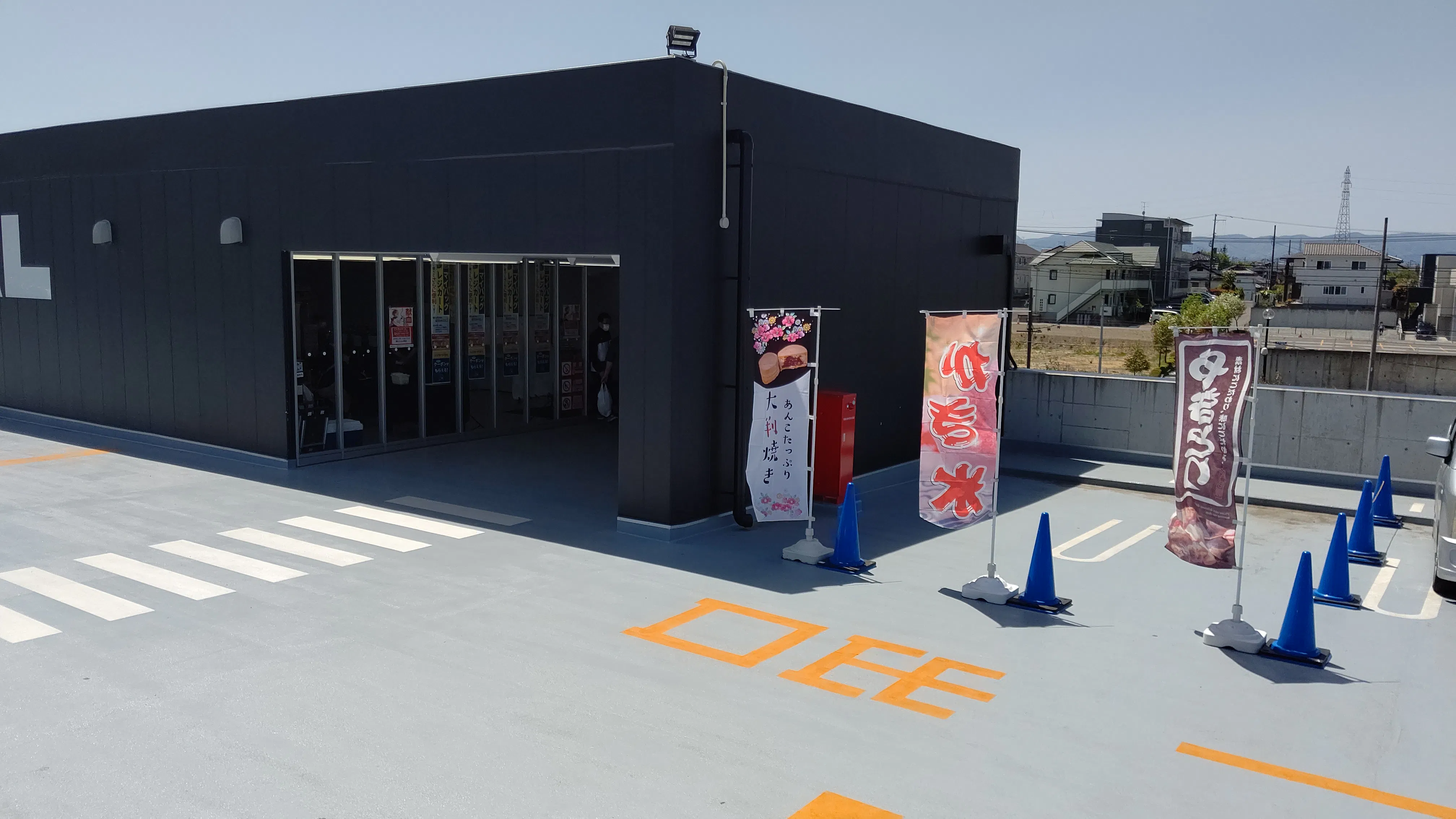 【メガセンタートライアル郡山八山田店】キッチンカー、食物販、プロモーションの出店が可能な「Ⓖ 屋上駐車場キッチンカースペース」の画像