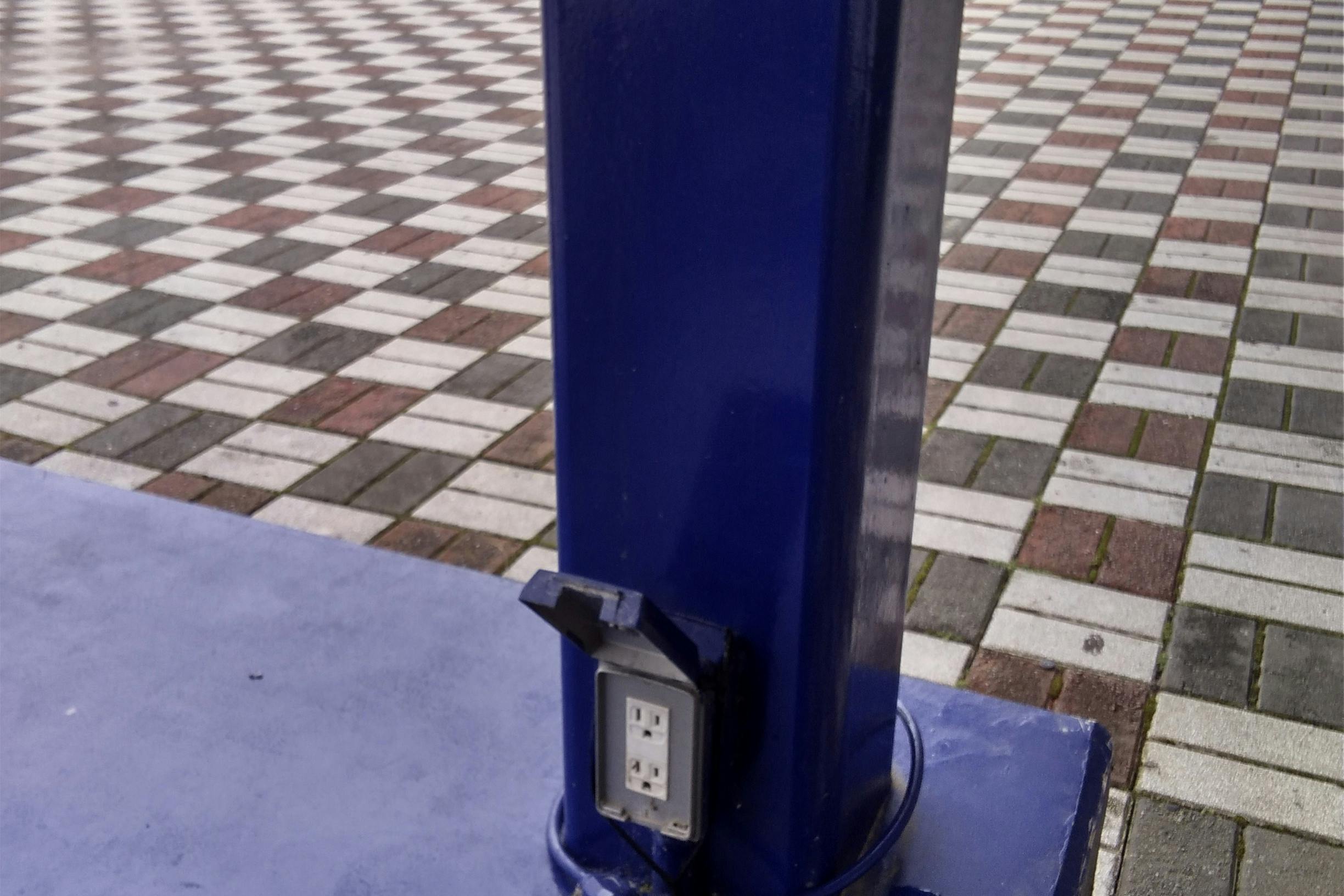 【ミスターマックス 宇部店】ミスターマックス店頭 販促プロモーションや物販用途に最適な総合ディスカウントストアの催事イベントスペース