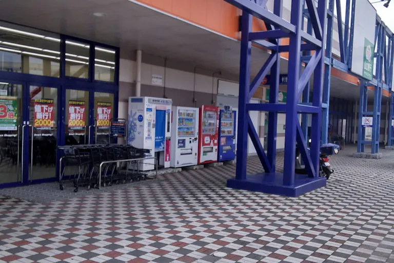 【ミスターマックス 宇部店】ミスターマックス店頭 販促プロモーションや物販用途に最適な総合ディスカウントストアの催事イベントスペースの画像6