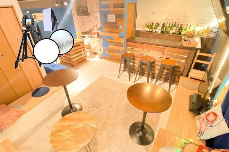 【新宿三丁目駅3分】スカイブルーの壁面が開放的な空間を演出する料理教室やテストキッチンに適したイベントスペース