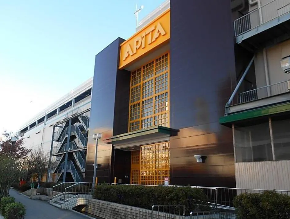 【アピタ刈谷店】販促プロモーションや食物販に最適な1F東側出入口のイベントスペース