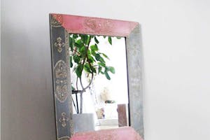 【表参道駅5分】ポップアップや展示会に最適な裏参道エリアの1F路面店、設営に便利な無料貸出什器、家具付き