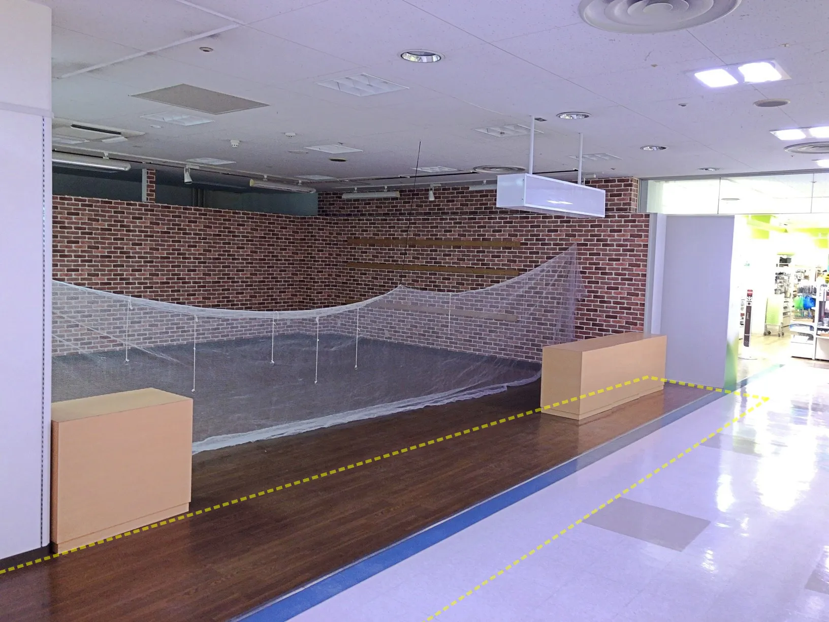 【土浦ピアタウン】展示販売系の物販イベントや各種プロモーションイベントに最適な施設2階にある区画タイプの大型スペース