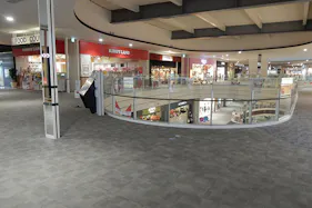 【イオンモール和歌山】コスコクレープ前