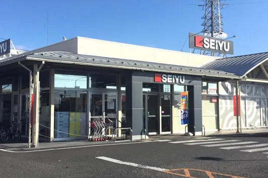 【西友 江南店】店舗外 (入口横 屋根なし) キッチンカー・コーヒーテイクアウトや、お好み焼き・たいやき・クレープ など販売におすすめな屋外催事イベントスペース