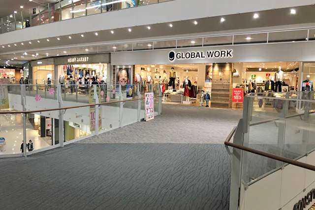 【イオンモール名古屋茶屋】2階ウエストブリッジ(グローバルワーク前)