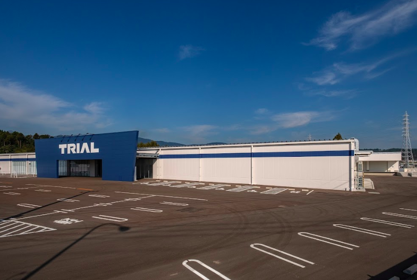 【スーパーセンタートライアル都農店】キッチンカー（調理営業）出店限定/屋外スペース