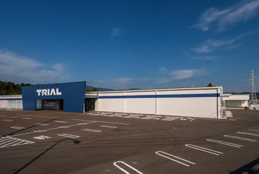 【スーパーセンタートライアル都農店】キッチンカー（調理営業）出店限定/屋外スペース