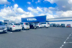 【スーパーセンタートライアル鞍手店】販促プロモ活動に最適な『レジ奥スペース』