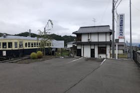 【別所温泉駅】サンプリング、プロモーション、ポップアップに最適な屋内待合改札正面スペース