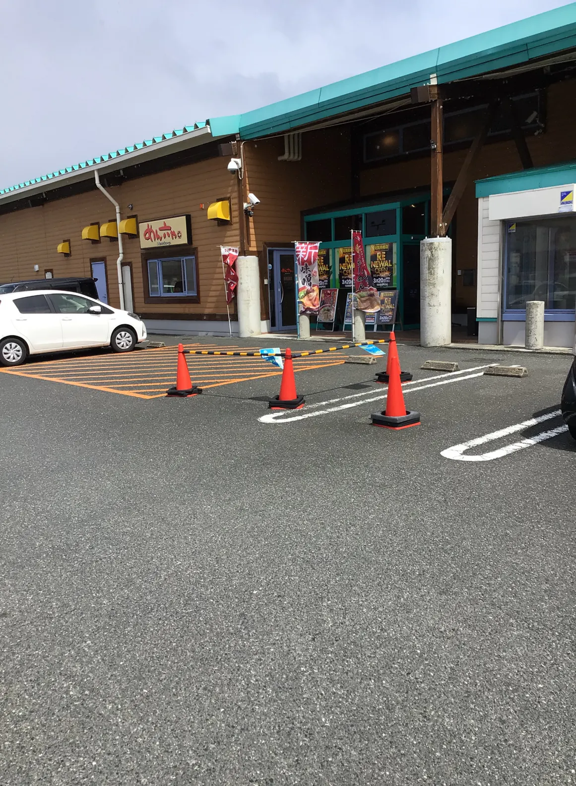 【ダイナム佐賀鳥栖店ゆったり館】キッチンカー出店やプロモーションイベントに最適なアミューズメント施設のイベントスペース①