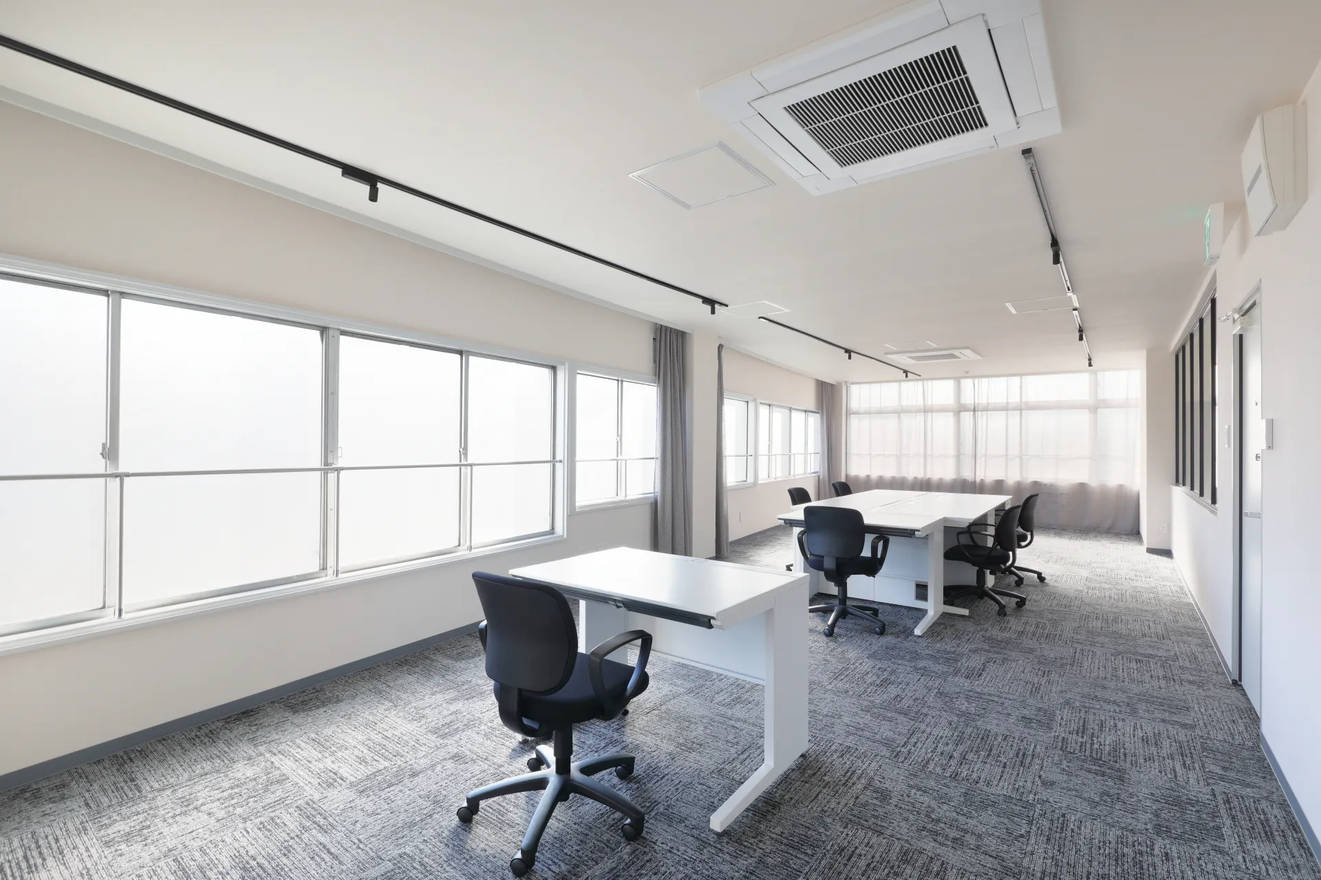 【蓮沼駅2分】やわらかな自然光と白基調の清潔空間が魅力のオフィス撮影向け一棟ロケ地