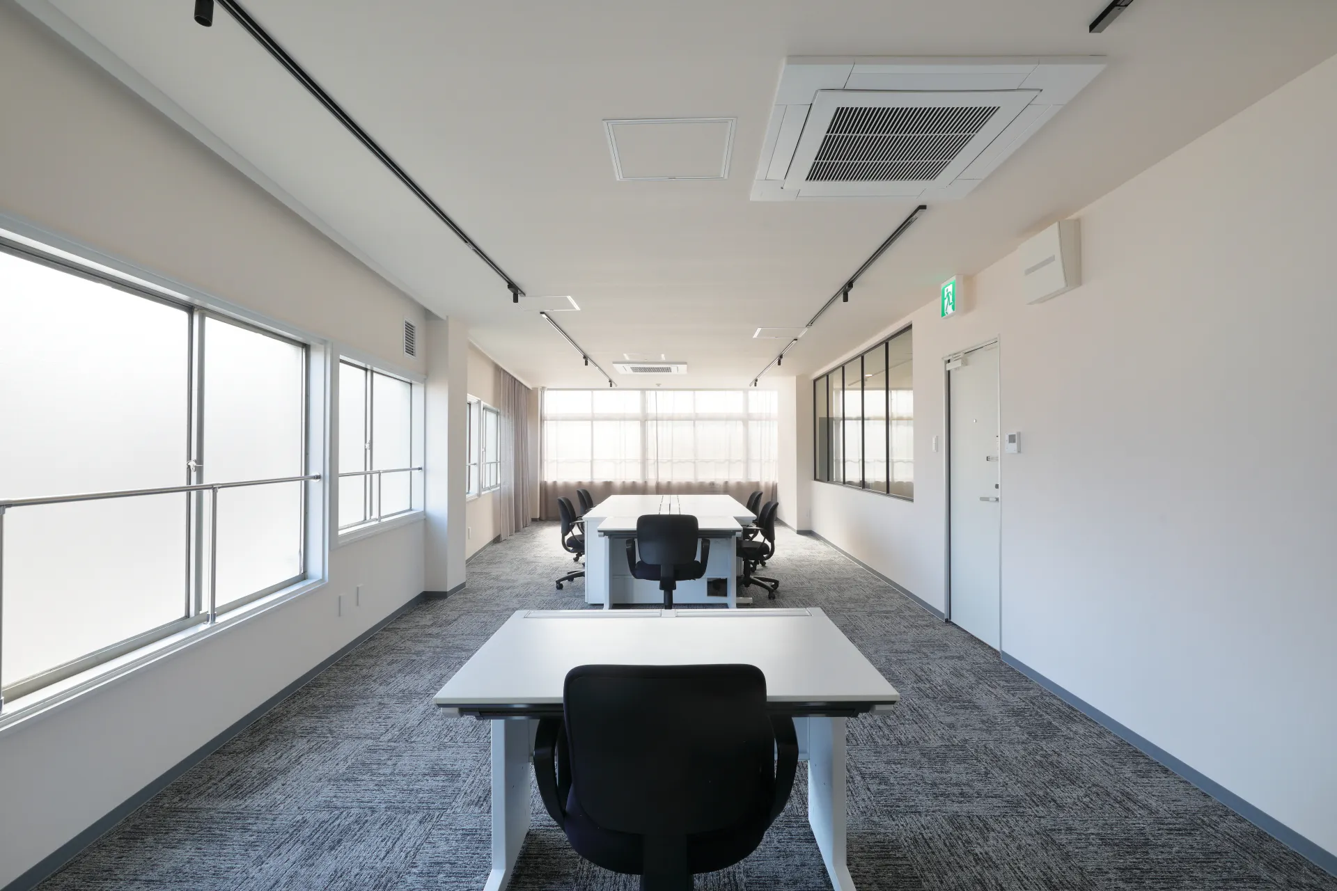【蓮沼駅2分】やわらかな自然光と白基調の清潔空間が魅力のオフィス撮影向け一棟ロケ地