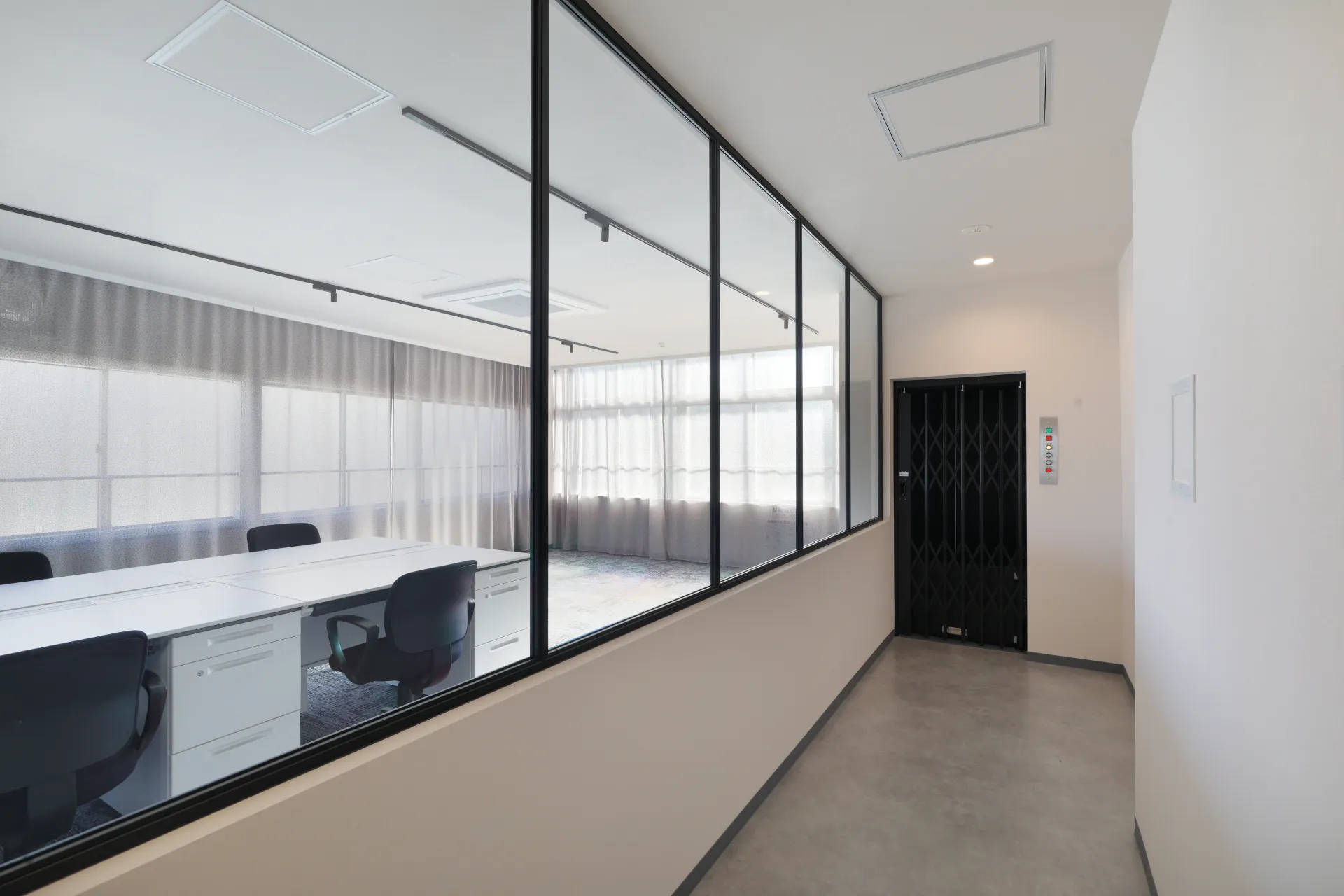 【蓮沼駅2分】やわらかな自然光と白基調の清潔空間が魅力のオフィス撮影向け一棟ロケ地