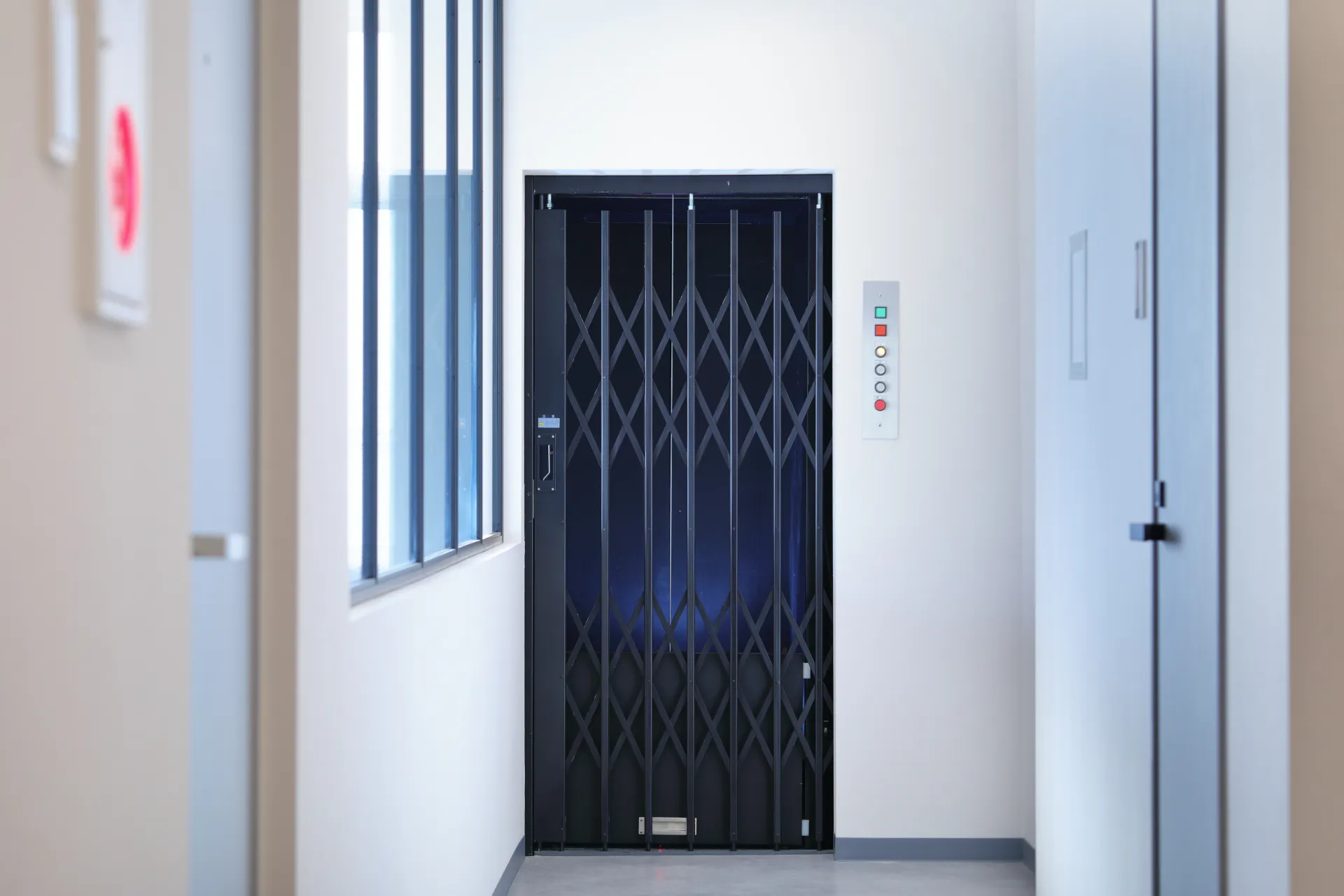 【蓮沼駅2分】やわらかな自然光と白基調の清潔空間が魅力のオフィス撮影向け一棟ロケ地