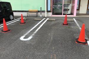 【ダイナム岡山津山店ゆったり館】キッチンカーに最適なアミューズメント施設のイベントスペース(カウンター側)