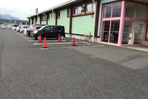 【ダイナム岡山津山店ゆったり館】キッチンカーに最適なアミューズメント施設のイベントスペース(カウンター側)