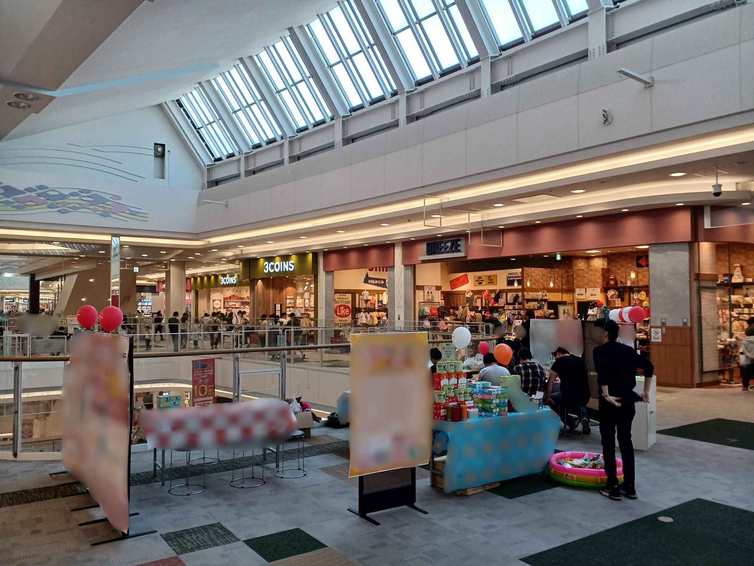 【イオンモール羽生】ディズニーストア前ブリッジ