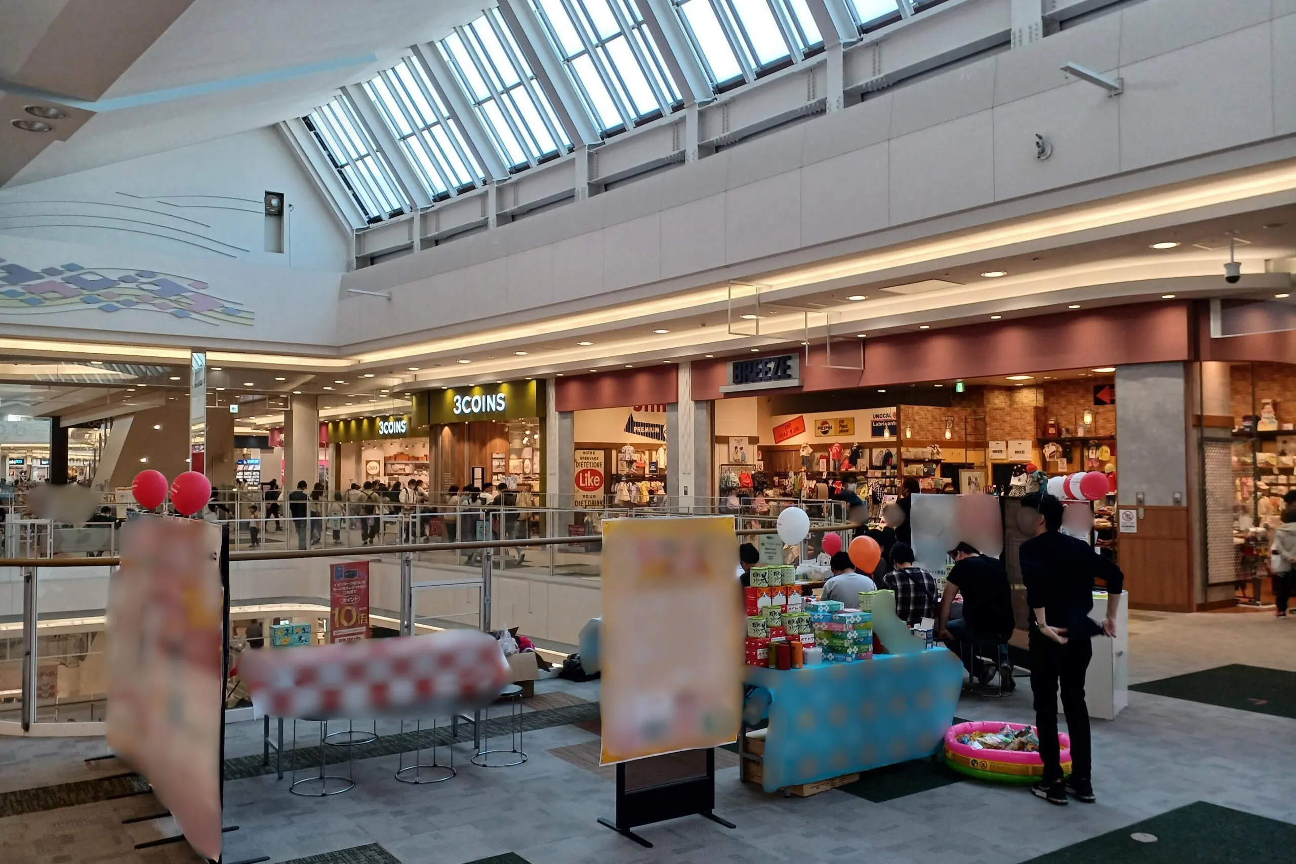 【イオンモール羽生】ディズニーストア前ブリッジ