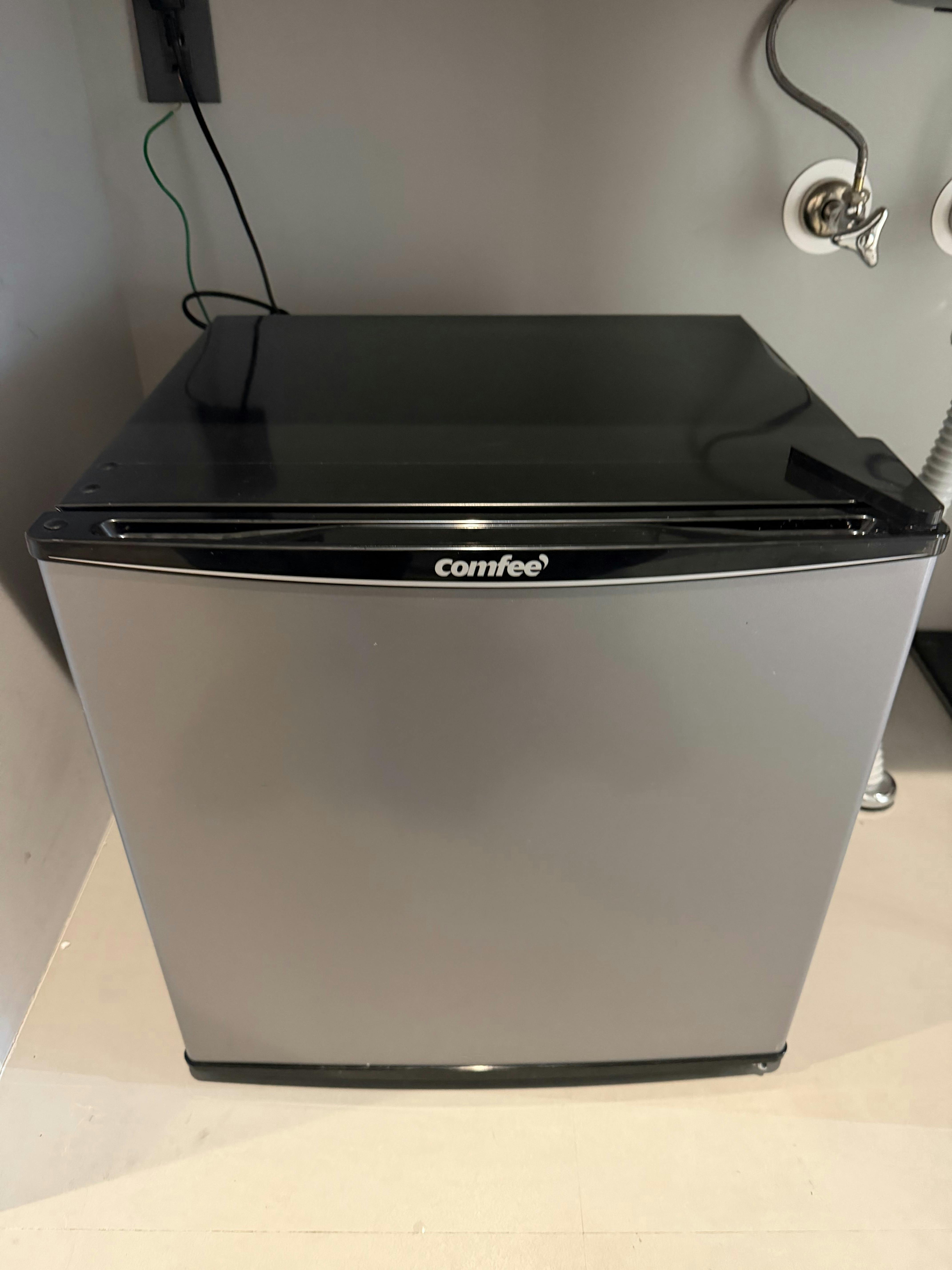 【渋谷駅7分／明治神宮前駅8分】 ポップアップ・展示会に好評です｜洗練されたハウススタジオ..ﾟ･*自然光有。シンプルな内装🌱原宿/渋谷/神南