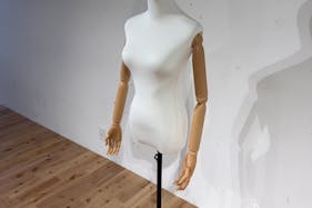 【渋谷駅7分/明治神宮前駅8分】 ポップアップ・展示会に好評です|洗練されたハウススタジオ..゚・*自然光有。シンプルな内装🌱原宿/渋谷/神南