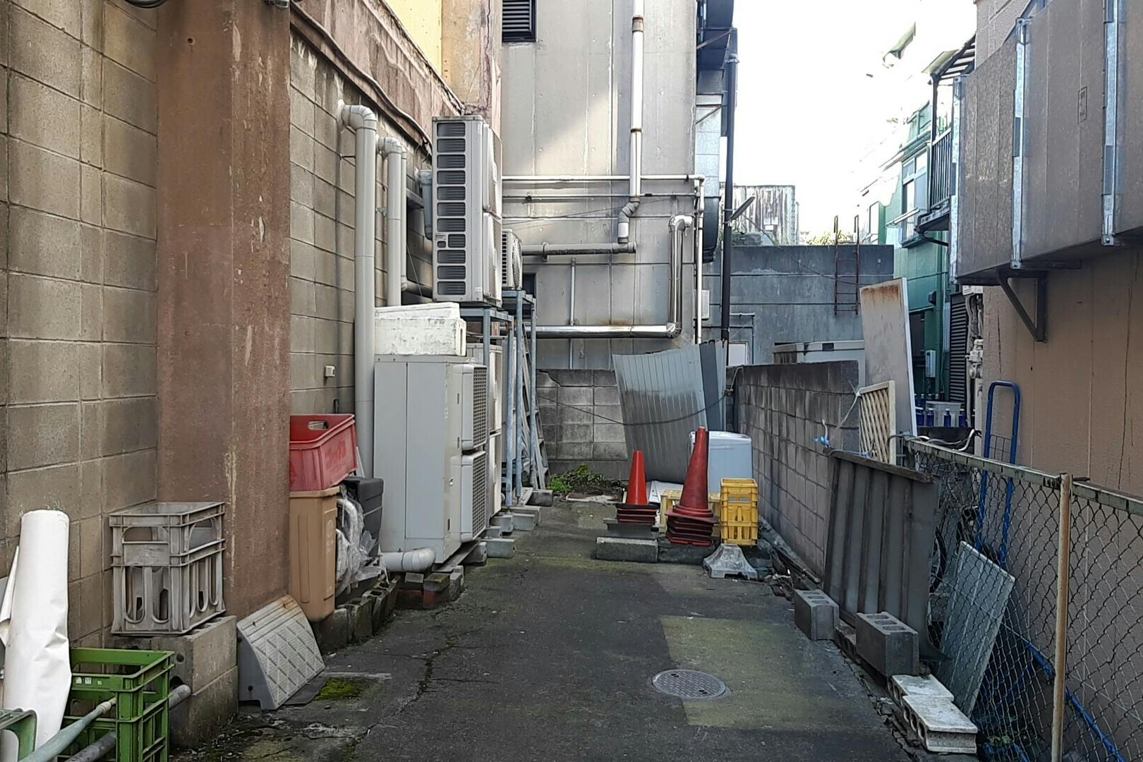 【砂町銀座商店街】キッチンカーや小規模物販に最適な、砂町銀座商店街出入口横にある通行量の多い屋外スペース