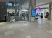 【ららぽーと堺】2階 Aエスカレーター付近