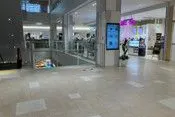 【ららぽーと堺】2階 Aエスカレーター付近
