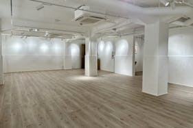 【東銀座駅2分/銀座駅5分】白が基調の広々としたギャラリースペースです。