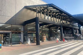 【メガセンタートライアル宇都宮店】ポップアップストアや販売促進活動に最適な通行客の多い1階西側入口イベントスペース【買取催事不可】