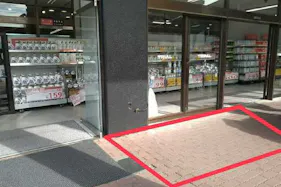 【メガセンタートライアル宇都宮店】ポップアップストアや販売促進活動に最適な通行客の多い1階西側入口イベントスペース【買取催事不可】