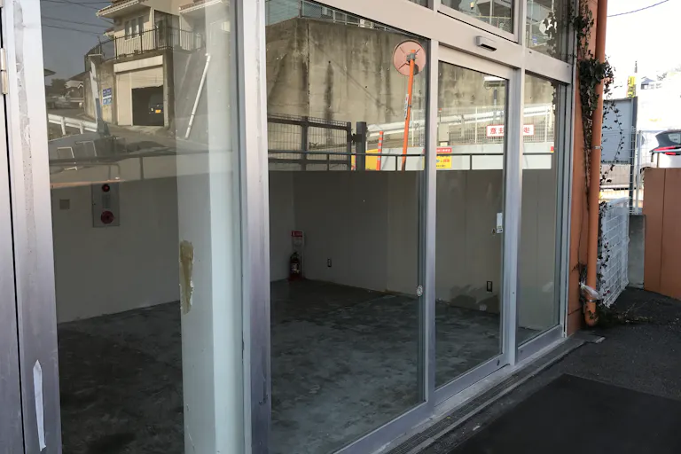 【西友 台原店】入口横テナント区画 ポップアップストア(物販、食物販)やプロモーション用途に最適なスーパー店内催事イベントスペースの画像1