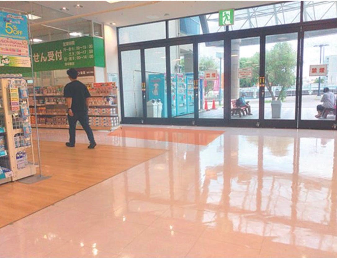 【イオン金沢八景ショッピングセンター】1階出入口脇にあるイベントスペース