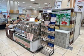 【マルイファミリー志木】1階 カレンダリウムF15【食・物販】店内入口正面の好立地 スイーツ・惣菜 食物販に最適なスペースです。