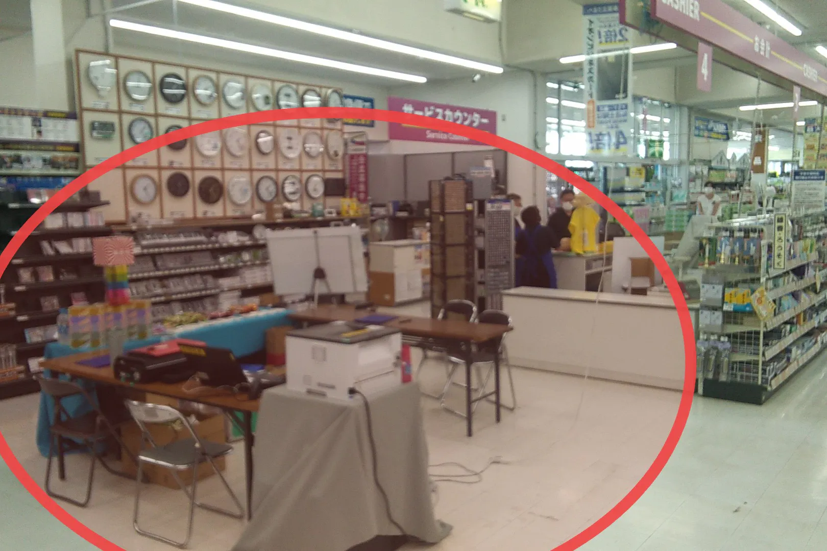 【サンデー寒河江店】レジ後方 食物販やプロモーション等の出店に最適なホームセンター店内のイベントスペース