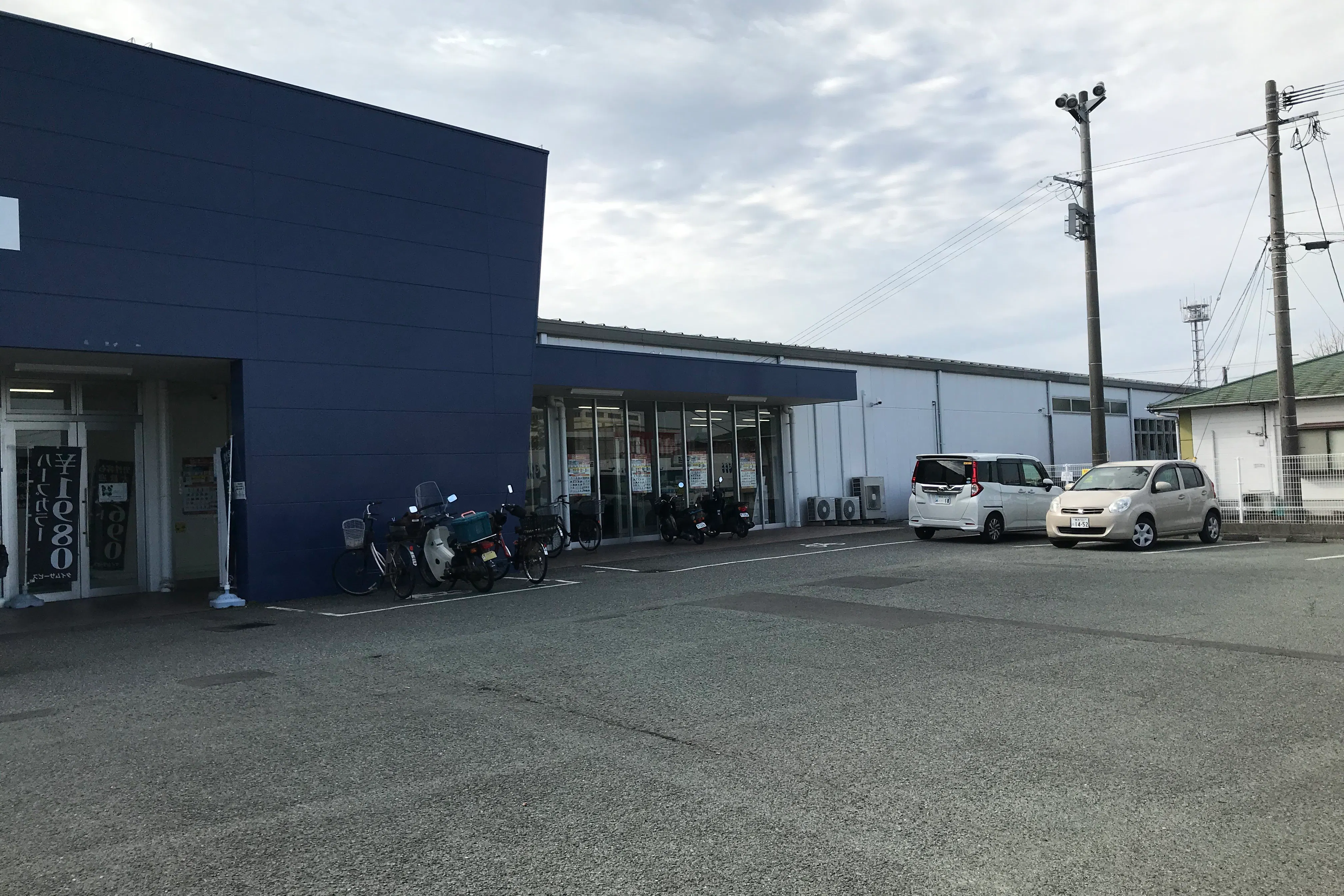 【スーパーセンタートライアル八代店】キッチンカー(調理営業)出店限定/屋外スペース
