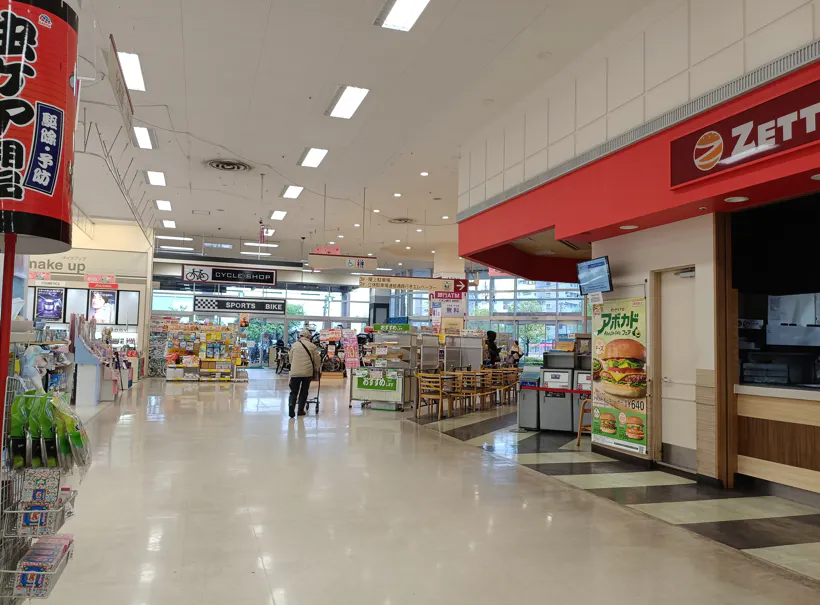 【イオン仙台幸町】ゼッテリア前 販促プロモーションや物販に最適なスーパー店内催事イベントスペース