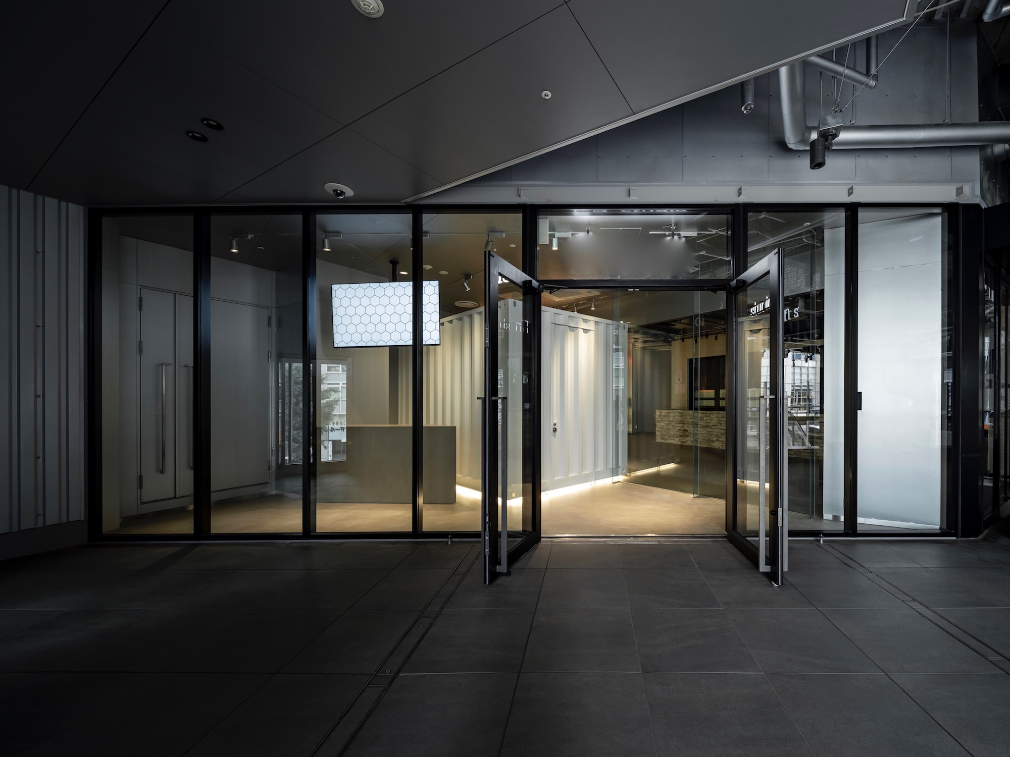 【渋谷駅2分】ポップアップストアや展示会に最適、宮下パーク内の白基調のスタジオの画像3