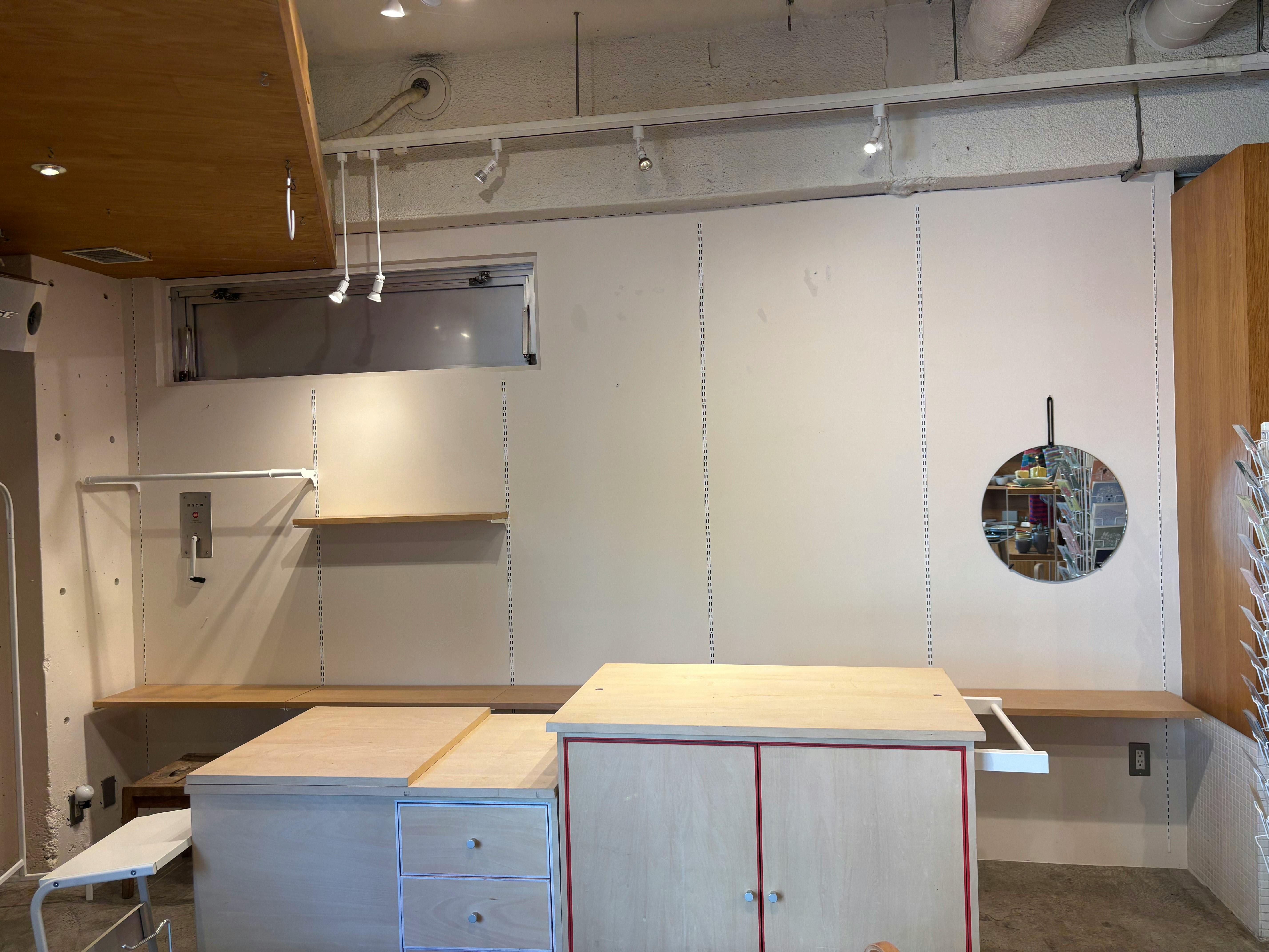 【松陰神社駅1分】ポップアップストアや食物販に最適な什器や備品が充実した路面スペース