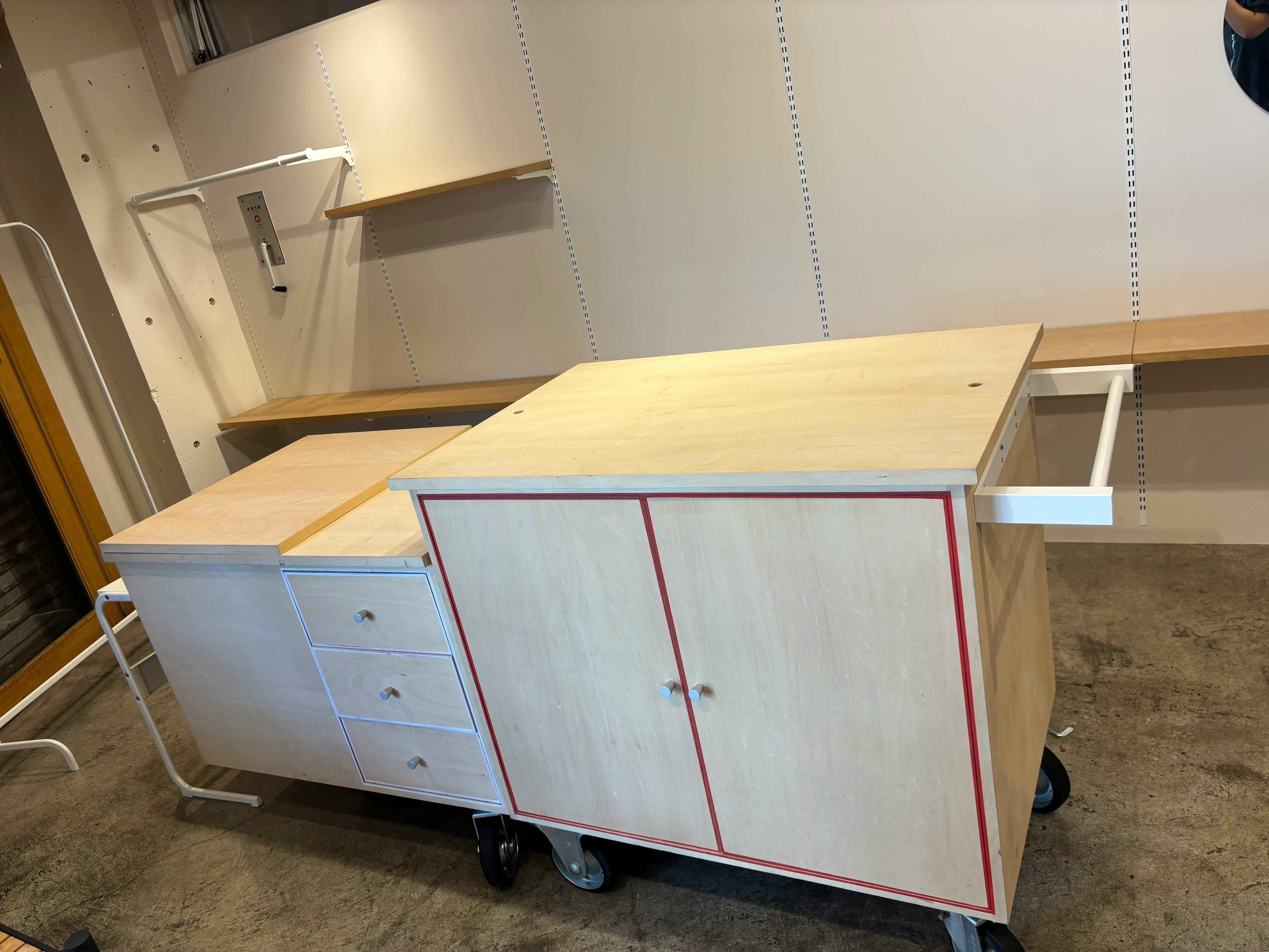 【松陰神社駅1分】ポップアップストアや食物販に最適な什器や備品が充実した路面スペース