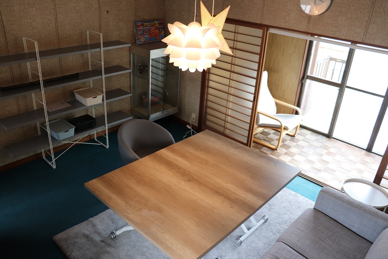 1号室の洋間。2号室和室ご利用の際の待機室として利用可能